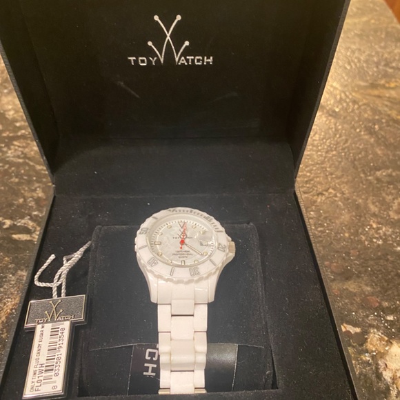 White Toy Watch branch - Picture 7 of 7